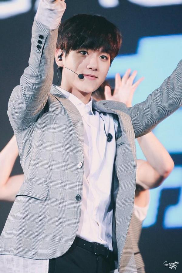 knockknock0408's tweet photo. [HQ] 140901 BAEKHYUN cr.sentimental step
https://t.co/JR2oIaKFYY http://t.co/sVOkKIATdL