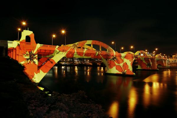 Ian de Gruchy’s artwork continues to be shone onto the William Jolly Bridge until 19 September