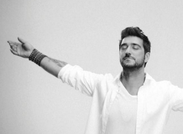 antoniorozco's tweet photo. No dejes escapar ninguna oportunidad, casi nunca vuelven. #BuenosDías #SéQueTePerdí #Dosorillas http://t.co/oXwI4QJTRD