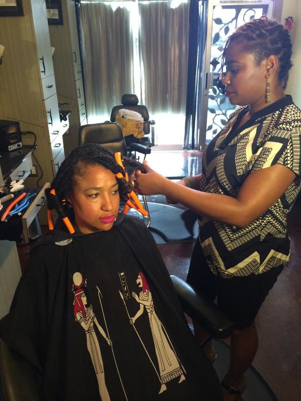 CurvyGirlsLife's tweet photo. On set filming #NaturalHair segment with Blogger LaShon of @4theloveofcurls! Styled by @curlykinkyCoiffure! http://t.co/ejgFBxRHiq