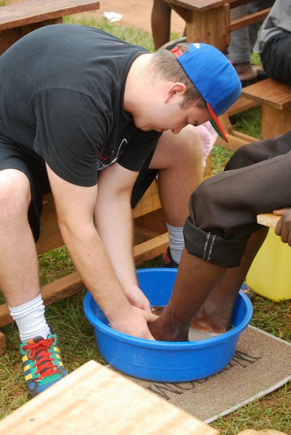 FeetThatMove's tweet photo. Bryson washing the feet of his in-country partner! God used both of them to further The Kingdom during each outreach. http://t.co/AOQavQ8EVu