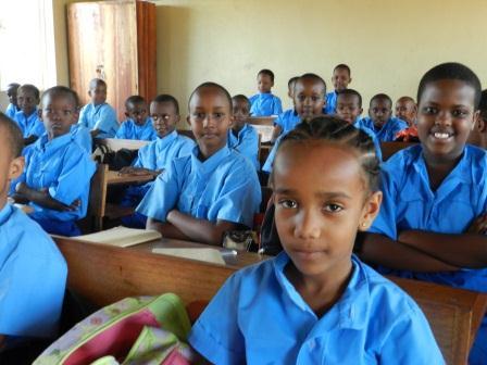 NAWE_bi's tweet image. Gitega : Amashure y’#igenga abandanya kuduza #amafaranga y’ishure
igihe.bi/gitega-amashur…