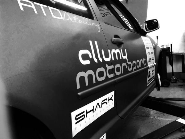 AllumyRacing's tweet photo. Prepping for a track day at Blyton tomorrow ahead of the next race! #raceready @sharktuning http://t.co/umpPRtl4yM