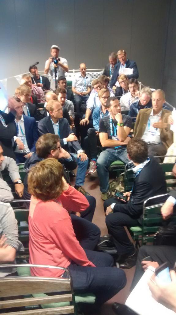 macmys's tweet photo. Interesting discussion on data streams and connectivity in #connectedcar ecosystem #hymobility @motosmarty #BeTech http://t.co/cNLfSUwnGD