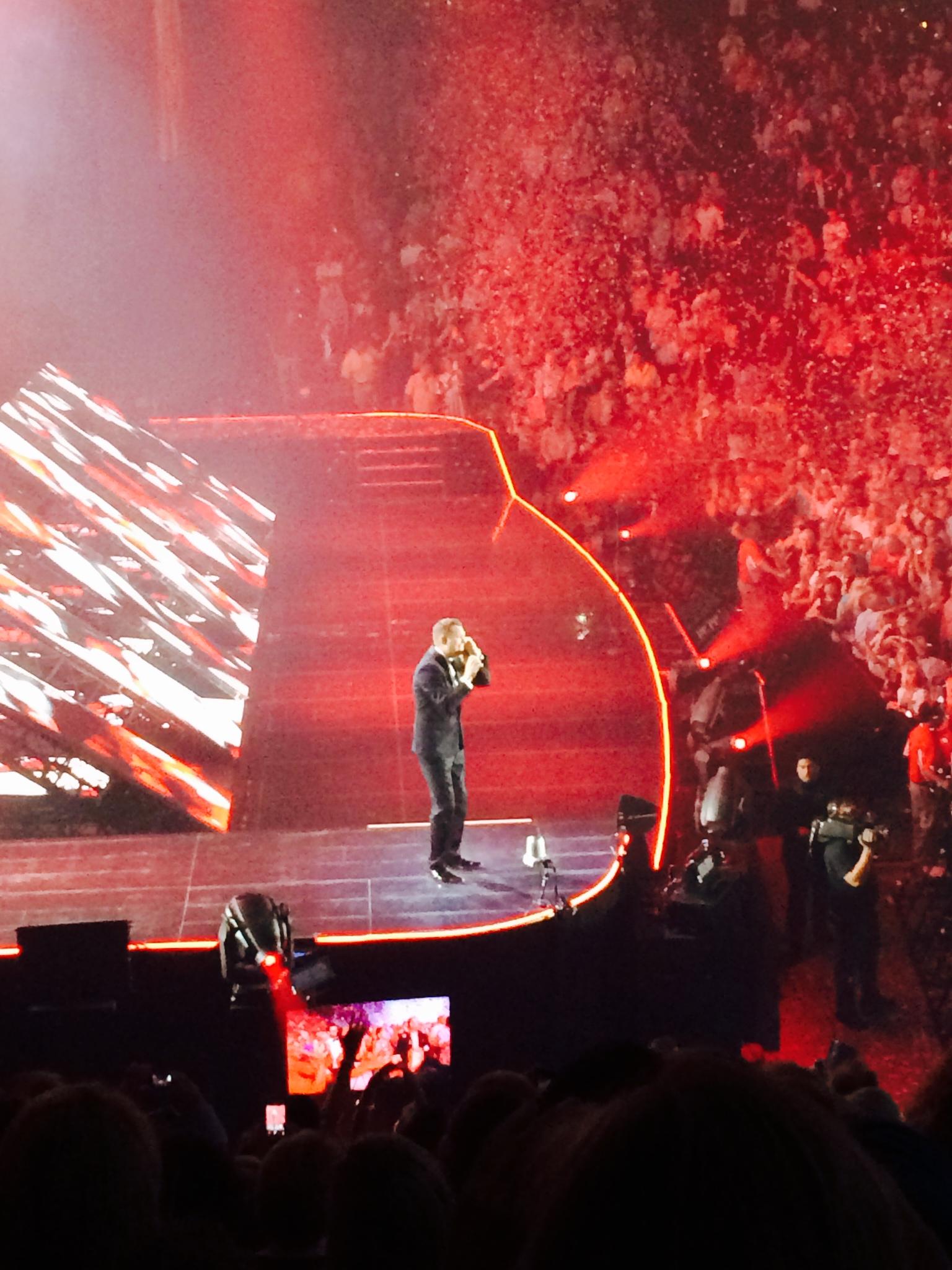 HAPPY BIRTHDAY MICHAEL BUBLÉ 
I MISS YOUR CONCESO MUCH 