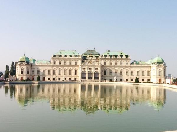 RHernaizO's tweet photo. "Nadie necesita más unas vacaciones que quién acaba de tenerlas".
#Praga - #Budapest - #Vienna
Viajar para entenderlo http://t.co/msustWXygl