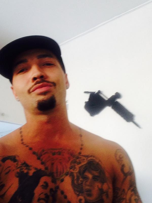 StudiotrapTatts's tweet photo. Just another day at the studio. #tattoolife #tattoo #tattooartist http://t.co/0mhfhBCxY4