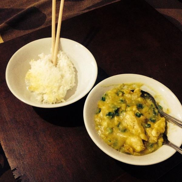 edosantoni's tweet photo. Yellow Ginger Chicken. Chinese inspired with an Indo twist!  #homecooking #ginger #chicken http://t.co/UIU5iRo2cF