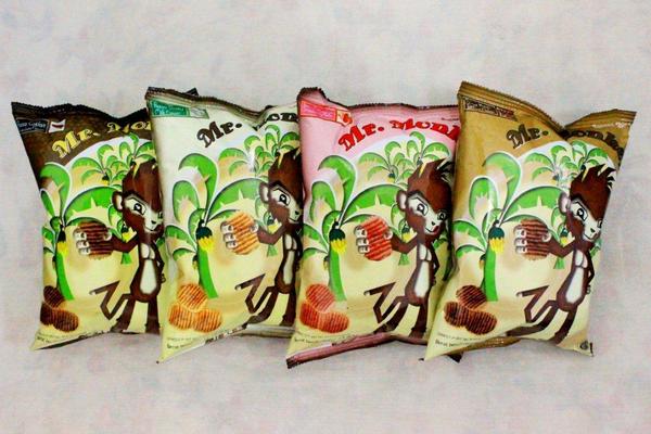 open PO for kripik pisang monkey.  cemilan khas Lampung. tersedia dlm 4 rasa. ayo diorder. 15rb/pcs