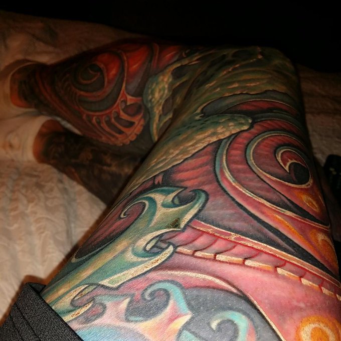 Got some leg work done. Coming along nicely. http://t.co/m8djCDHREH<a href="/tag/tattoo"class="tags"><span>#tattoo</span></a><a href="/tag/inked"class="tags"><span>#inked</span></a><a href="/tag/ink"class="tags"><span>#ink</span></a><a href="/tag/tattoos"class="tags"><span>#tattoos</span></a><a href="/tag/cashonly"class="tags"><span>#cashonly</span></a>