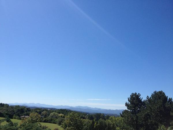 mattalltradesb's tweet image. Perfect Sept day in #vermont. Temp in 70s, lo humidity, sky can't get any bluer