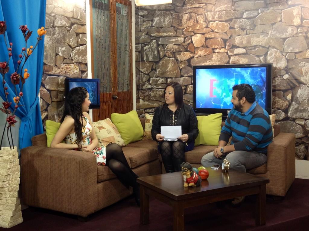 Lorne E. Caceres on X: Luz Katherine Aravena del #DAEM de #Constitución  nos cuenta en @ENFOQUEAM todo sobre el #MasivoDeCueca2014  http:t.co4sJyxlQ696  X