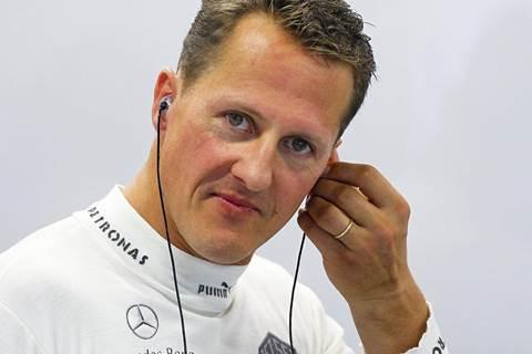NBCNews's tweet image. F1 racer Michael Schumacher heads home from hospital nbcnews.to/1Bpw4iu