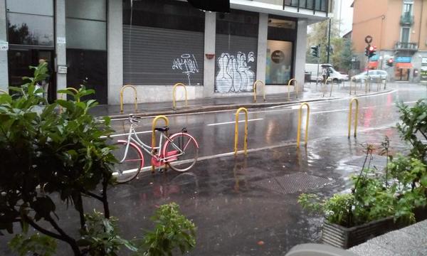 greg_tu's tweet photo. Ma sta pioggia???⚡☔ http://t.co/sMLadiKlas