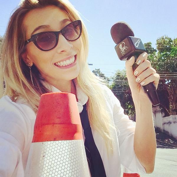 gracianonaty's tweet photo. Selfie com Fred no #CQCExpress 😂😂😂 http://t.co/JEUiJOS2t9