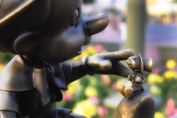 Disneyland's tweet image. Character Wisdom: "The most fantastic, magical things can happen, and it all starts with a wish." - Jiminy Cricket