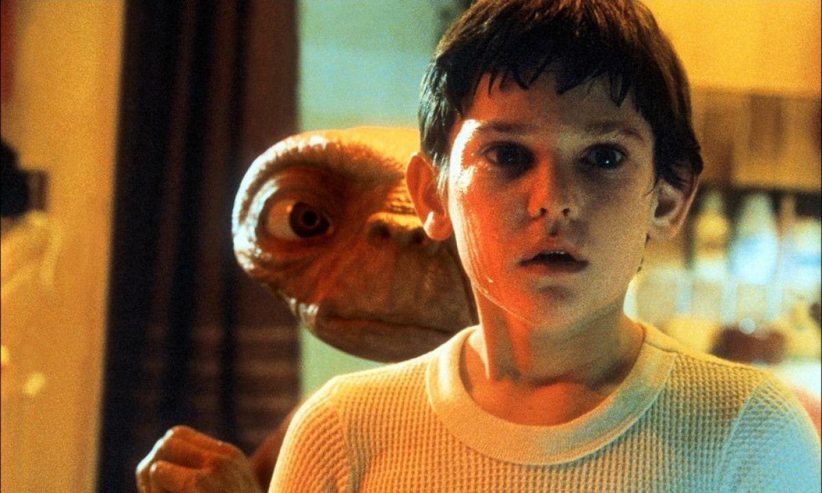 Happy Birthday Henry Thomas! 