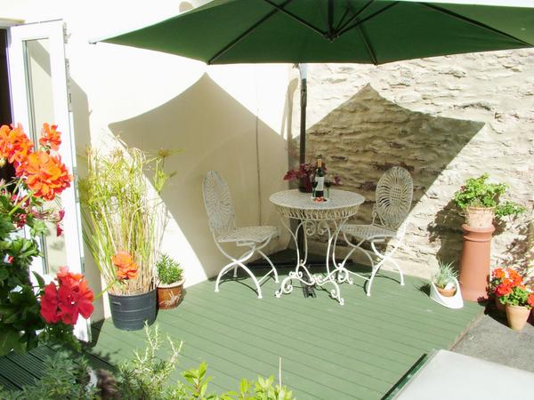 Selling Crows Nest after 10 great years. Still open for business but on the mkt! bit.ly/1pGOpyO  pls ReTweet