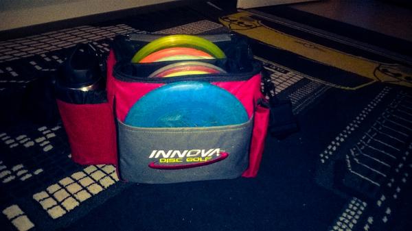 DiscGolfFin's tweet image. My new bag :3 #innova #bag #frisbeegolf #putter #13 #discs #f4f #rt #Finland
