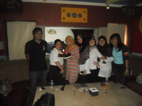 ayusake tweet picture
