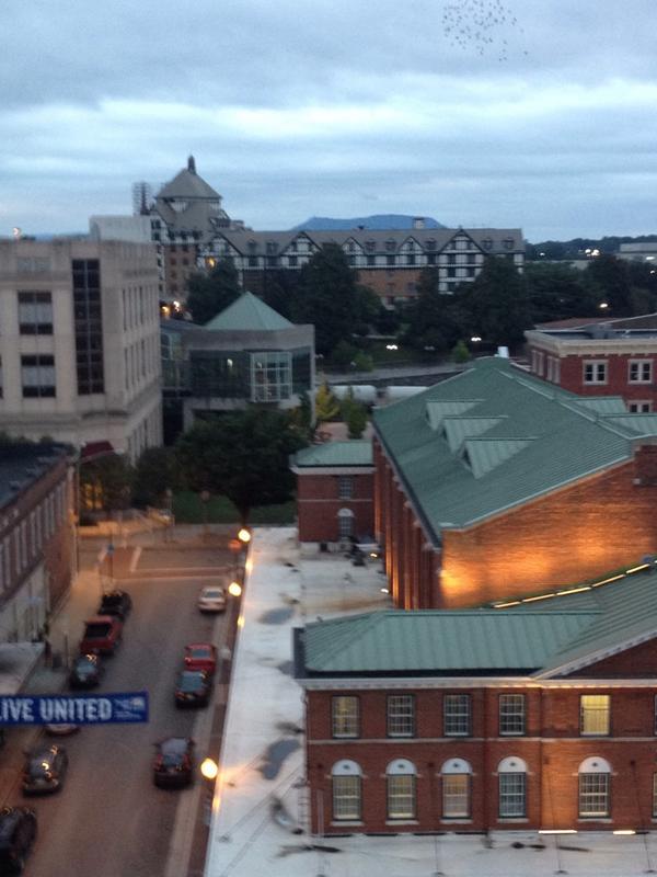 sio_all_over's tweet image. @TheHotelRoanoke is a castle #vacp2014