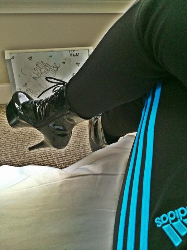 LastQueen_Lexx's tweet image. Almost that time ! See you at 7pm !!! #complexmodels tryouts !