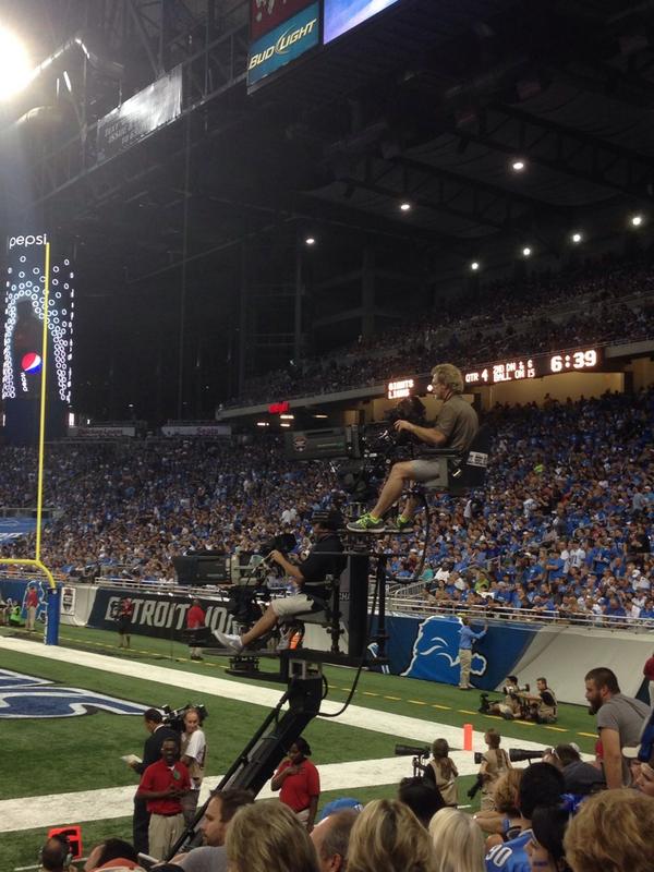 DanGard0n's tweet photo. MNF was a success! #golions #espn http://t.co/2YLUcyBKky