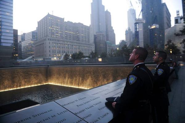 Sept11Memorial's tweet photo. "Memorials are the way people make promises to the future about the past." -@alicegreenwald #911Memorial #Honor911 http://t.co/DIx8XIgnJ0
