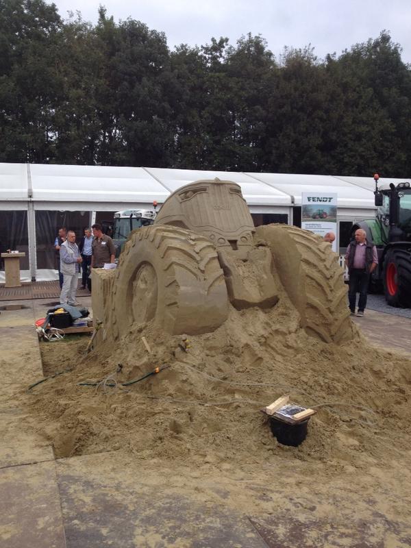 De nieuwe Fendt 1000 met 500 pk op de landbouwbeurs ATH. In Biddinghuizen. Van 10 t/m 13 september