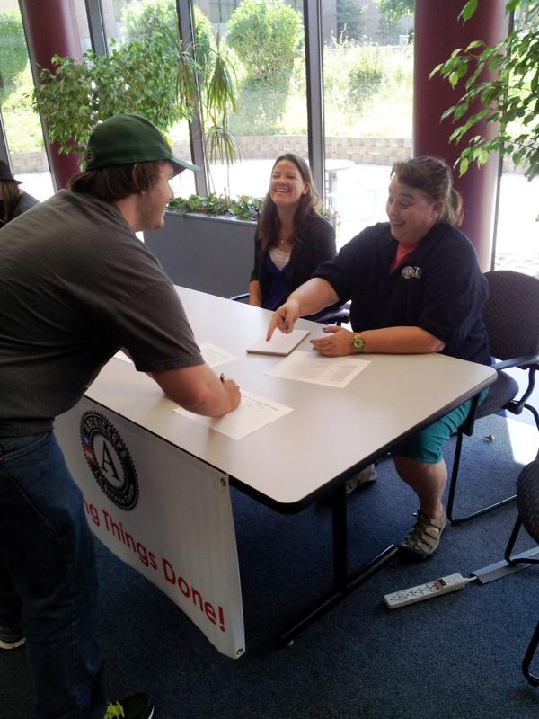 LCServiceCorps's tweet image. Join us in the SUB Solarium until 1:00 TODAY. You can connect learning to life-through service! Sign up to volunteer.