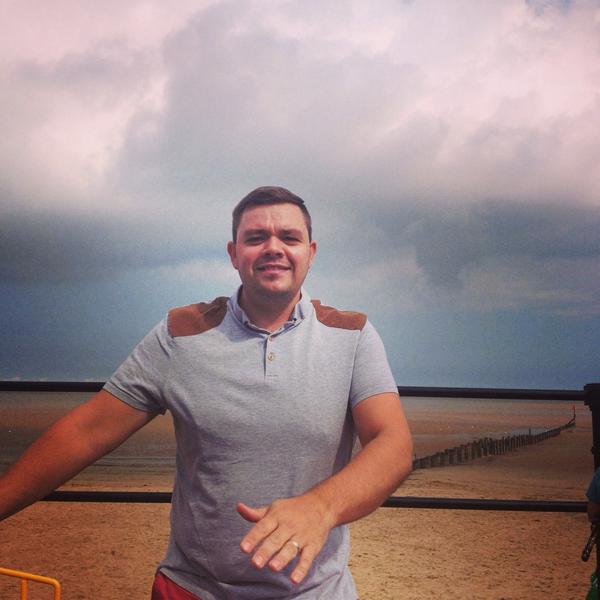 Who's this crazy man dancing by the sea <a href="/Burrows20Darren/">Darren Burrows</a>