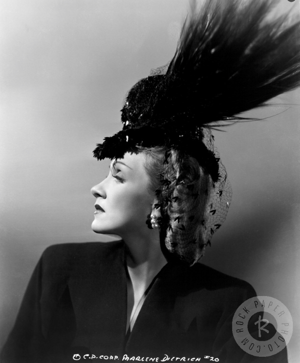 RockPaperPhoto's tweet photo. Introducing our Newest #RockPaperPhoto Collection: #SilverScreenGems from #MovieStarNews http://t.co/o63yJaw7E8 http://t.co/AVAhnwPtOI