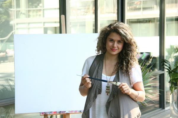 <a href="/melysag/">Melysa Gorlicky</a> is here and ready to paint for #RestlessHotel <a href="/ThompsonToronto/">Thompson Toronto</a> @RestlessPR x <a href="/indiewire/">IndieWire</a> #TIFF14