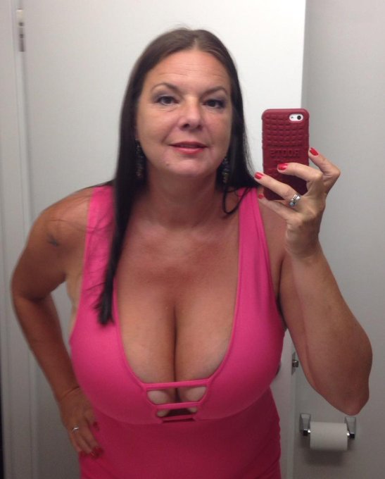 In Burlington now. Available till Thursday noon http://t.co/dwPtKQ5e6y<a href="/tag/throwbackthursday"class="tags"><span>#throwbackthursday</span></a>