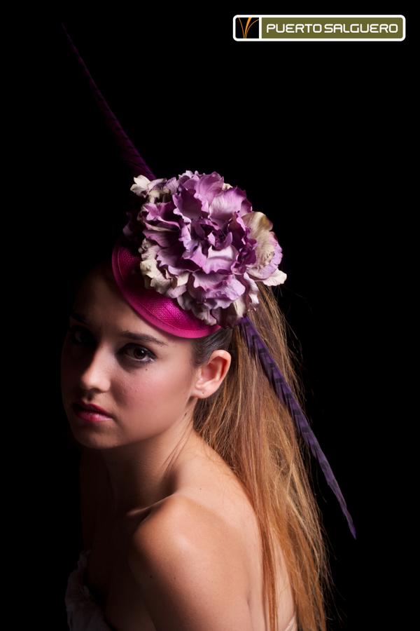 PuertoSalguero's tweet photo. ¿Estás pensando en tu fiesta? Te dejamos algunos #TipsFiestasde15 con un tocado de flores y plumas de faisán. http://t.co/xmepW2oRfR