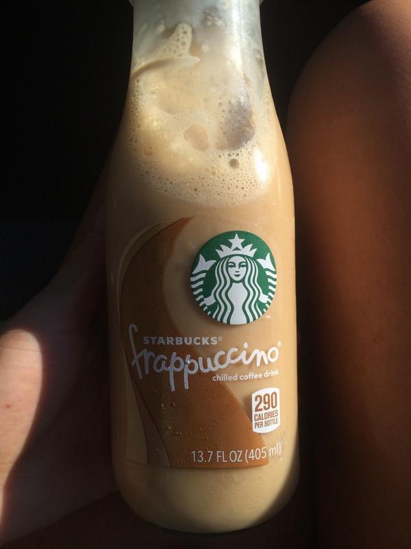 Morgan_Lee__'s tweet photo. He's being a good boyfriend today ππ #basicwhitebitchtweet http://t.co/1IbvSxVzlj