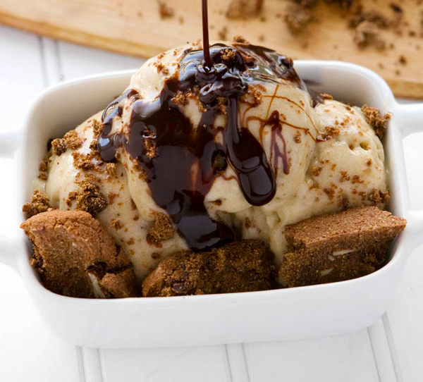findingvegan's tweet photo. Wow-worthy Broken Biscotti Vanilla Ice Cream http://t.co/TCerejt6bZ by @GFifyouplease #vegan #healthydessert http://t.co/bvCvgPTDx7