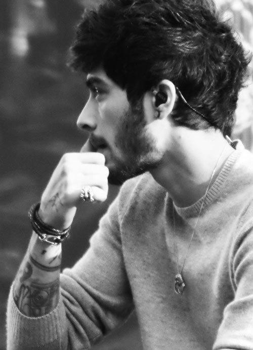 dimitriegdr's tweet photo. - "tell me you love me, if you don't then lie." http://t.co/ygSkdZY1ZY