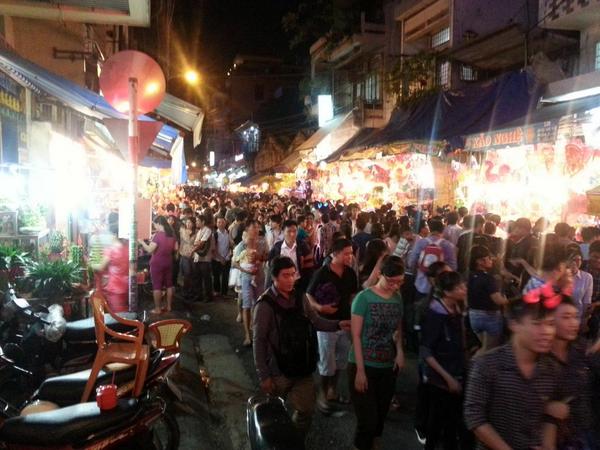reddoorarch's tweet photo. RDA informant @Ale_Drink is on site in Vietnam http://t.co/YUhz7qtjcR