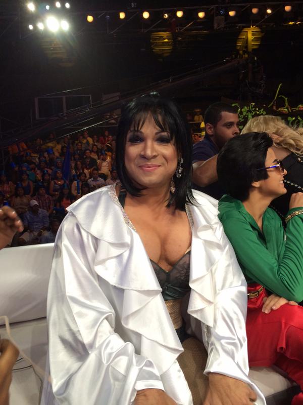 EddyVasquezWao's tweet photo. Que les pareció Alejandro Lagrotta @alagrotta como Alejandra Guzman en #TuCaraMeSuenaTVN Ya vienen los Votos... http://t.co/5Nishpf3Ls