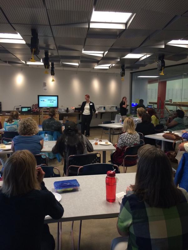 Becca from #library21c talking to STEM teachers about the AMAZING resources available to them!