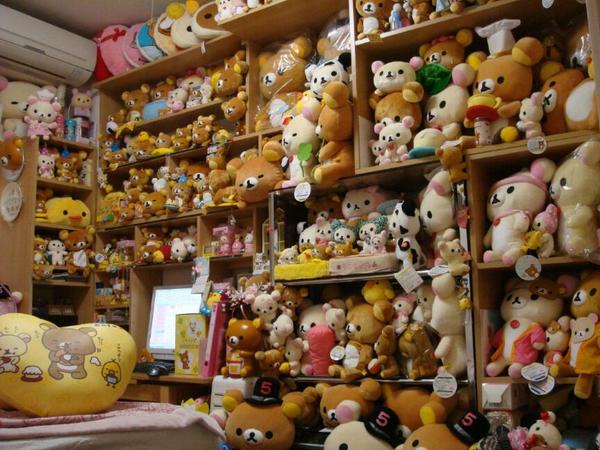 くまこぅ Futasui 有名なリラックマ部屋ですね 中は思ったより少ないのですね 窓にぬいぐるみ置くと日焼けしてしまうので窓もカーテンも閉め切ってます 私以外にもすごいと思う部屋達もつけて比較してみましょう ツイッター検索より
