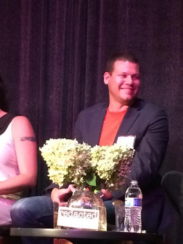 RedactedCopy's tweet photo. For those of you wondering, @shacharmeron looks majestic tonight. http://t.co/JLmlV6wpIi