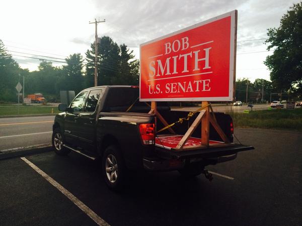Crowd growing <a href="/BobSmithSenate/">Bob Smith</a> HQ as wait for primary results. nhpolitics  #primaryresults  via @KCarosaWMUR