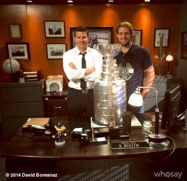 christyhhudson's tweet photo. RT@David_Boreanaz: The King and his Cup visit the @BONESonFOX set. @AnzeKopitar @LAKings #ThanksForComingby @NHL http://t.co/pTxCvlFhJQ