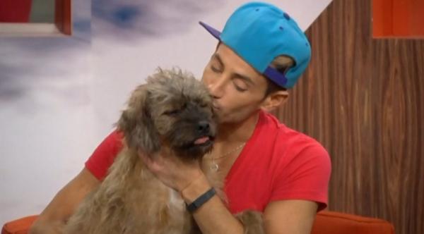 BB_Updates's tweet photo. The houseguests saying their goodbyes to Izzy earlier #BB16 http://t.co/NX2TlLAqBS