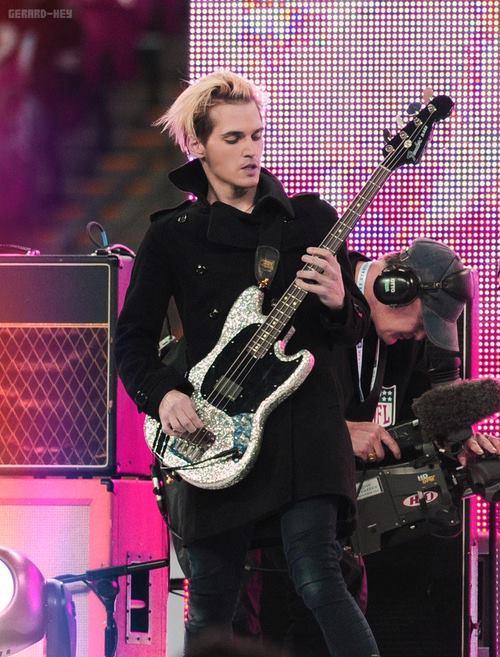 ((HAPPY BIRTHDAY MIKEY WAY!! SWEET BABY YOU ARE SO PRECIOUS AND HAVE ALL MY LOVE)) 