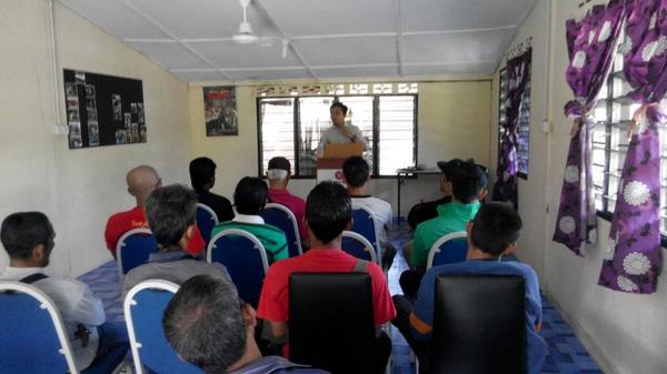 AADKRaub's tweet photo. Ceramah Agama : Malaysia...Disini lahirnya sebuah cinta @ cch Dong 9 september 2014 @KPAADK @AADK_Pahang @azmimus68 http://t.co/qHR2GwyK3a