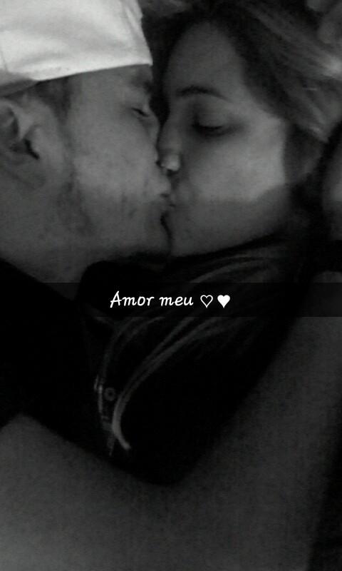 Noelefernandes5's tweet photo. Deus é que me livre fica sem você 😍  💏 💞 http://t.co/2WpBNn8S1l