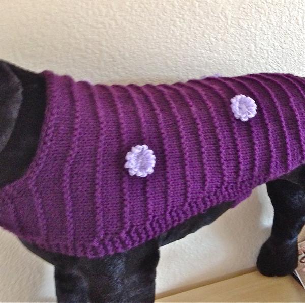 Annesknits's tweet photo. I have started to make dog coats for the winter and 50% from all sales will go to @PimaPawsForLife . http://t.co/QQBdepeCjL